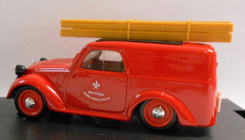 Brumm 1/43 Scale Metal Model - R246 FIAT 500B FURGONCINO