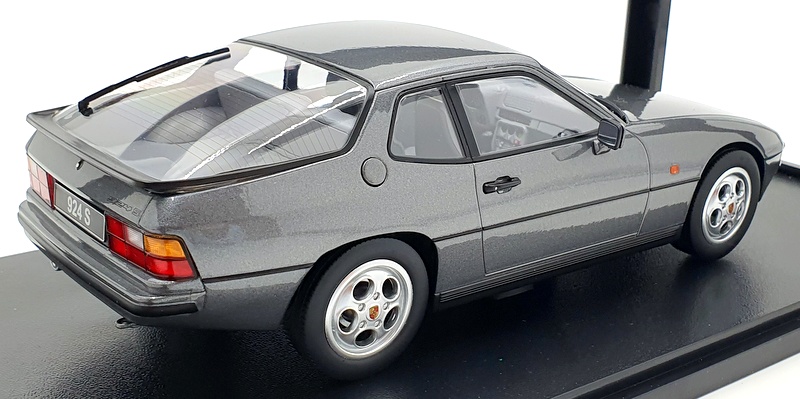 KK Scale 1/18 Scale Diecast KKDC180772 - Porsche 924 S 1986 - Grey