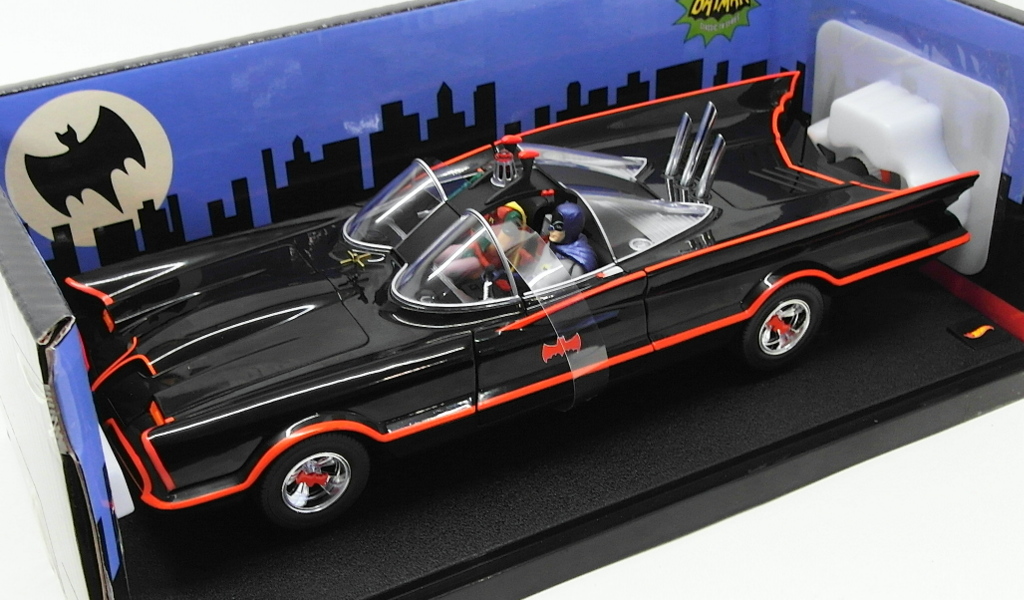 Hot Wheels 1/18 Scale Diecast DJJ39 - Batmobile - Batman & Robin ...