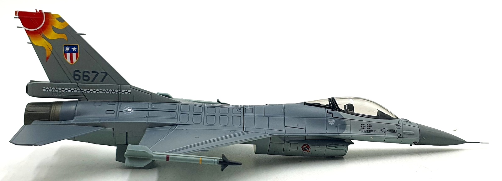 Hobby Master 1/72 Scale HA38071 Lockheed F-16A Fighting Falcon 6677 26th TFG '15 Hobby Master 1/72 Scale HA38071 Lockheed F-16A Fighting Falcon 6677 26th TFG '15