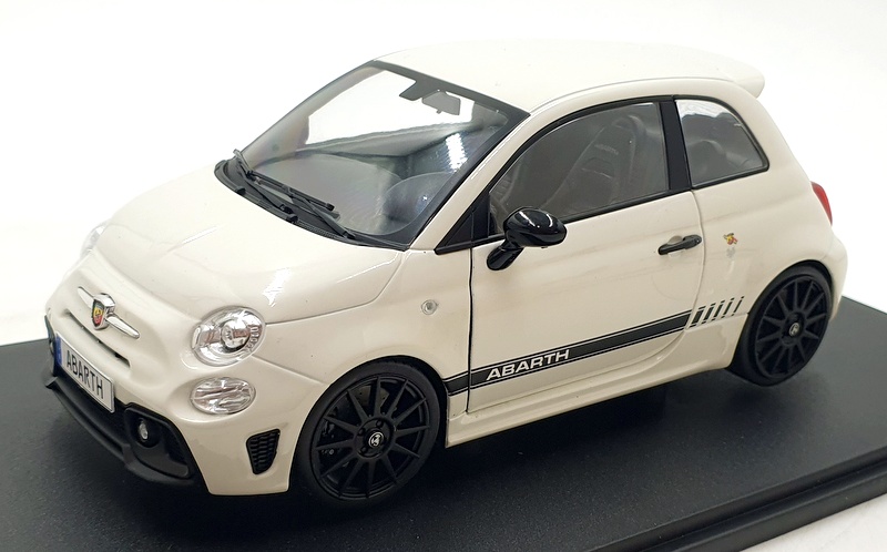 Solido 1/18 Scale Diecast S1811301 - Fiat F595 Abarth 2022