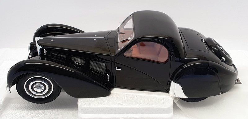 Matrix 1/18 Scale Resin MXL0205-032 - 1973 Bugatti T57SC Atlante Black