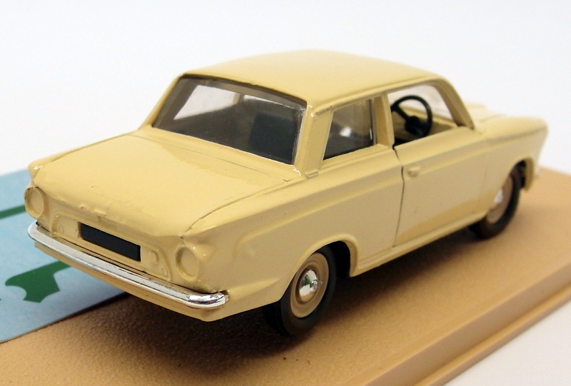 Eligor 1/43 Scale EL1 - 1103 1965 Ford Lotus Cortina Cream + Decals