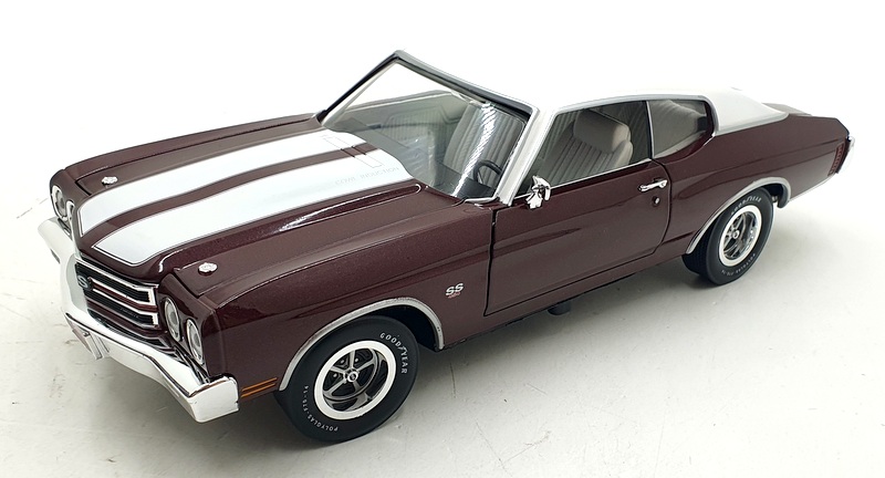 オートワールド 1970 Chevy Chevelle SS 1/18 Auto World 1/18 Scale Diecast AMM1011 - 1970 Chevy Chevelle SS