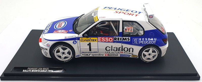 ミニカー 1/18 PEUGEOT 306 MAXI  solido Amazon.com: Solido 1:18 Peugeot 306 Maxi White #1 F.DELECOUR