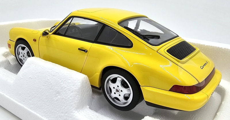 ミニカー NOREV PORSCHE CARRERA 1/18 Porsche 911 Carrera 2 1990 1992 Norev 187320 187328