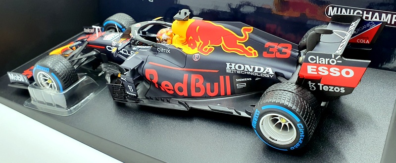 Minichamps 1/18 Scale 110 211333 - Red Bull RB16B F1 M.Verstappen Belgium Minichamps 1/18 Scale 110 211333 - Red Bull RB16B F1 M.Verstappen Belgium