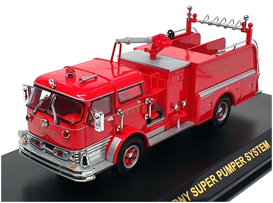 Code 3 Collectibles 1/64 Scale 12544 - Mack C Satelite 3 Fire