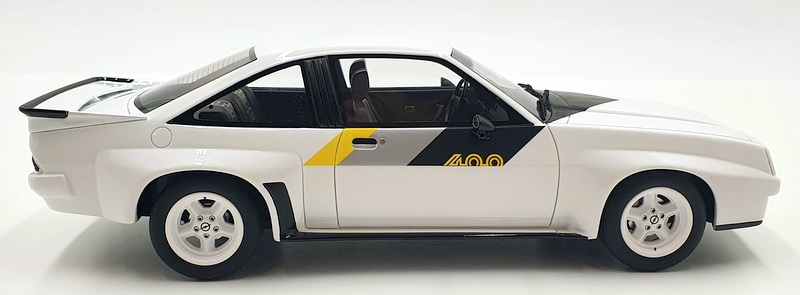 Otto Mobile1/18 Scale Resin OT921 - Opel Manta 400 - White