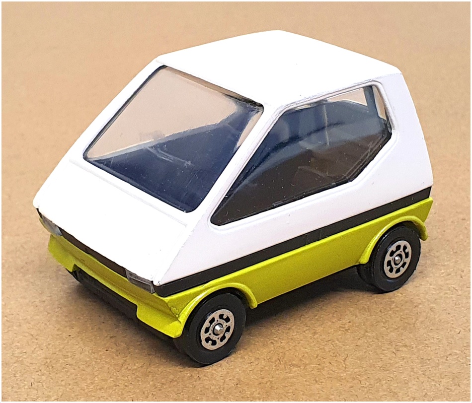 Corgi Toys Appx 6cm Long Original Diecast 288 - Minissima - White/Green 