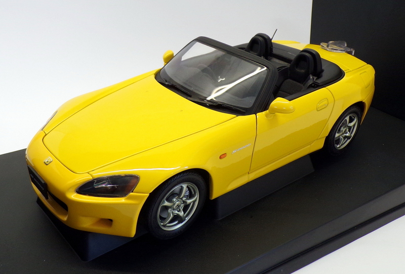 【在庫限り】 S Honda - 73209 Scale 1/18 Autoart 2000 Version Japanese ミニカー