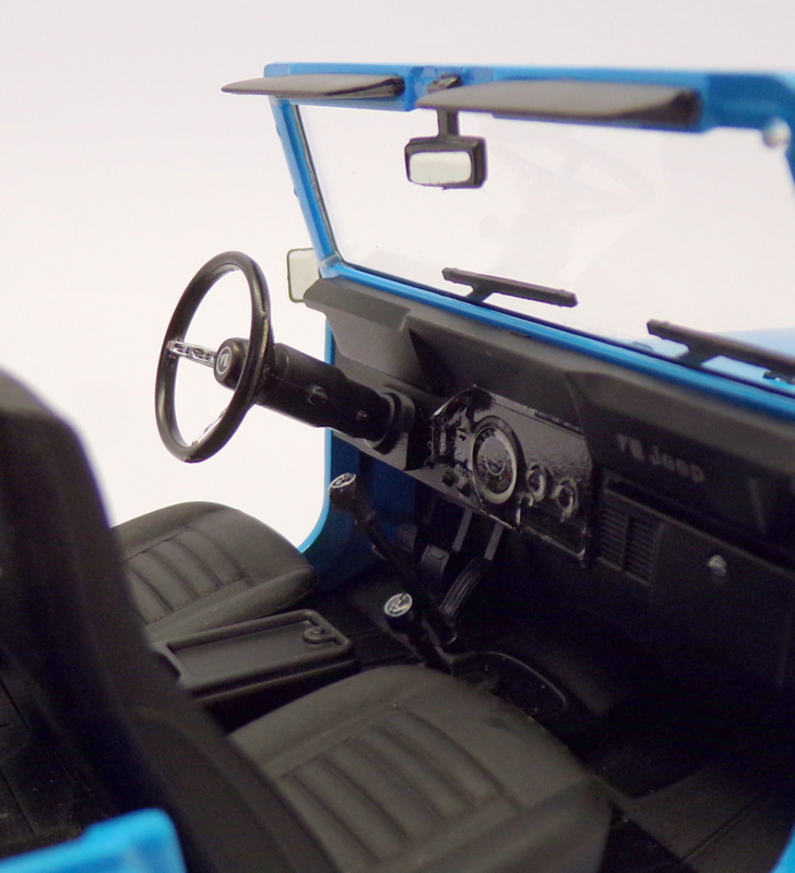 Greenlight 1/18 Scale 19064 - 1977 Jeep CJ-7 Blue - TVs Lost