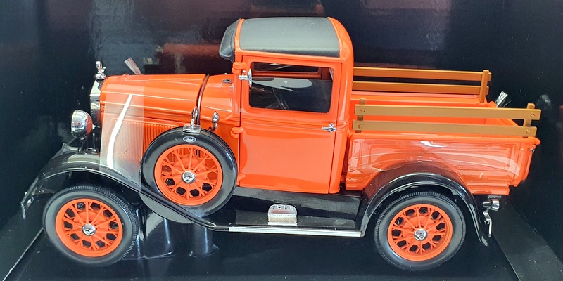 Sun Star 1/18 Scale 6116 - 1931 Ford Model A Pickup - Pegex Orange