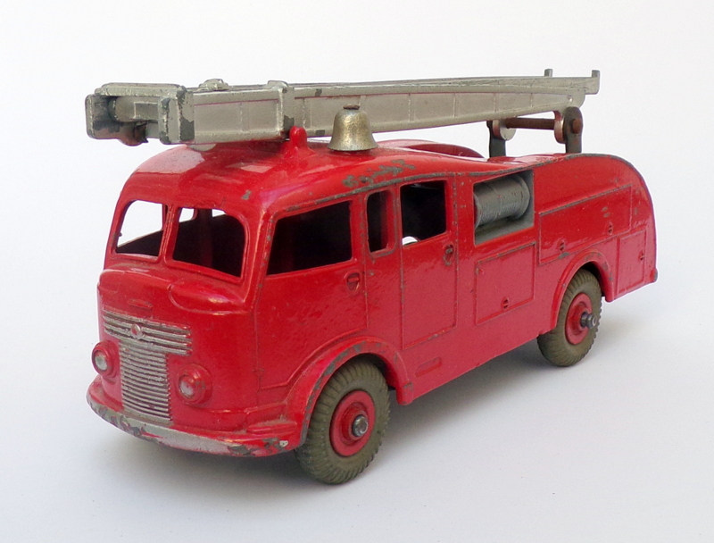 dinky fire engine