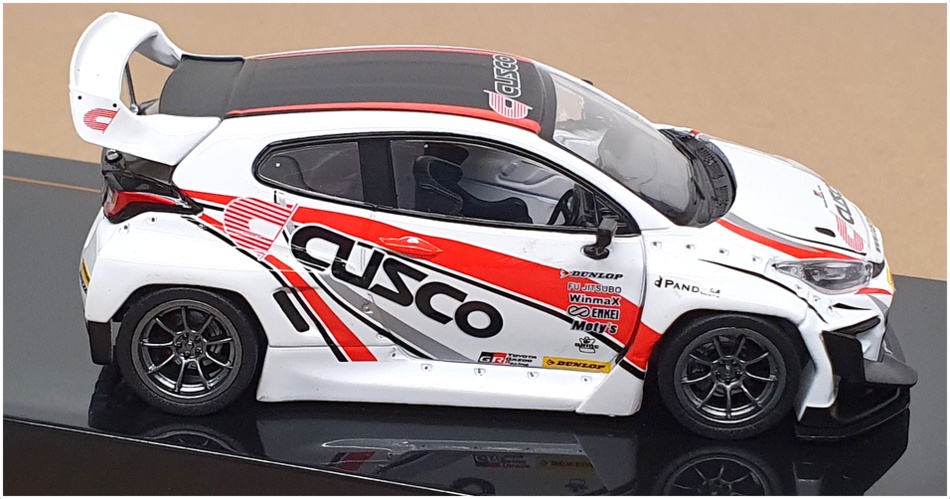 Miniature IXO Toyota Yaris GR Pandem 1/43 – Blanche, CUSCO, Neuve