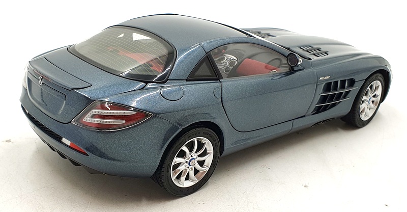 【レア】 CMC Mercedes-Benz SLR McLaren 1:18 hqdefault.jpg