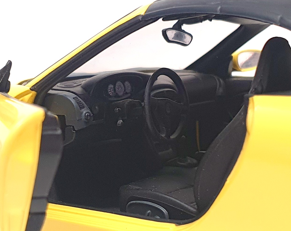 UT Models 1/18 Scale 28723E - Porsche 996 With Custom Wheels - Yellow