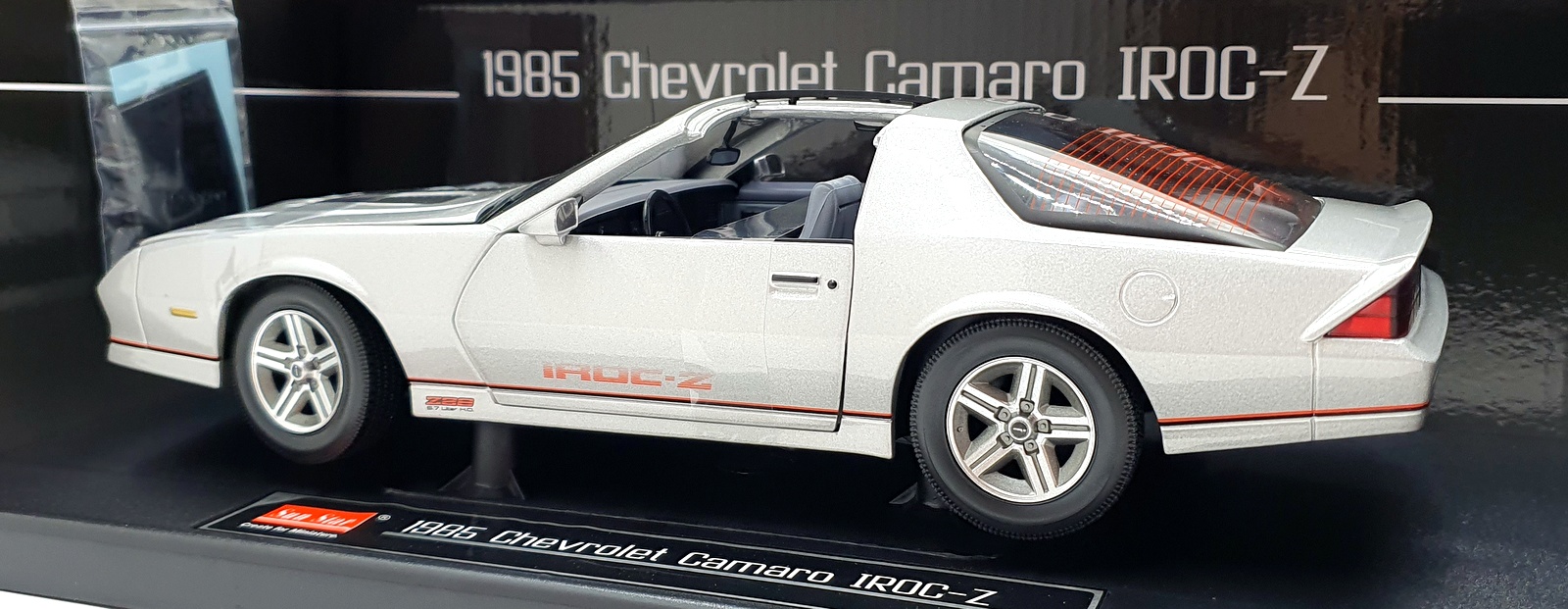 18/1ミニカー【激レアSUNOCO Trailer & Shop Set Sun Star 1/18 Scale Diecast 1947 - 1985 Chevrolet Camaro IROC-Z