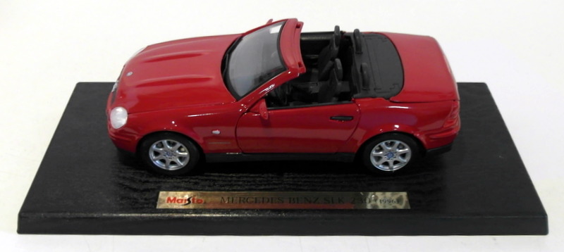 Maisto 1/18 Scale Diecast 31842 - 1996 Mercedes Benz SLK 230 - Red