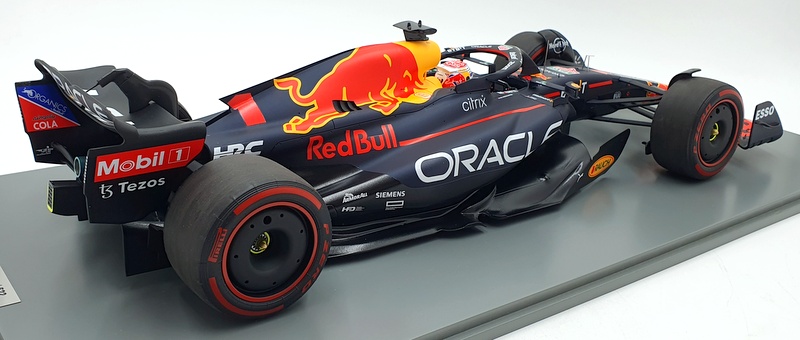 Spark 1/12 Scale 12S035 Oracle Red Bull RB18 Dutch 2022 F1 M