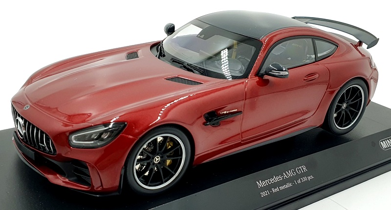 Mercedes-Benz GLB 1/18 ミニカー 赤