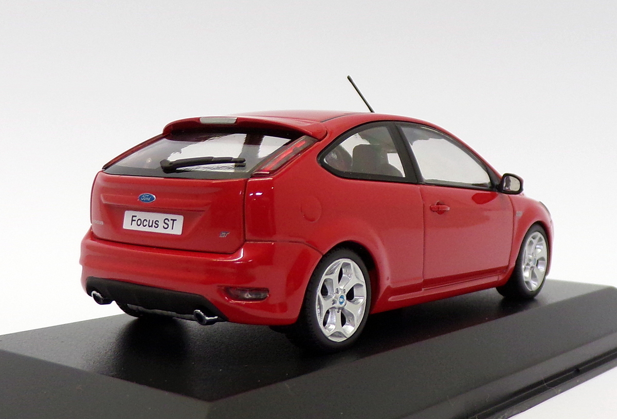 Minichamps 1/43 Scale 400 087301 - 2008 Ford Focus ST - Red | eBay