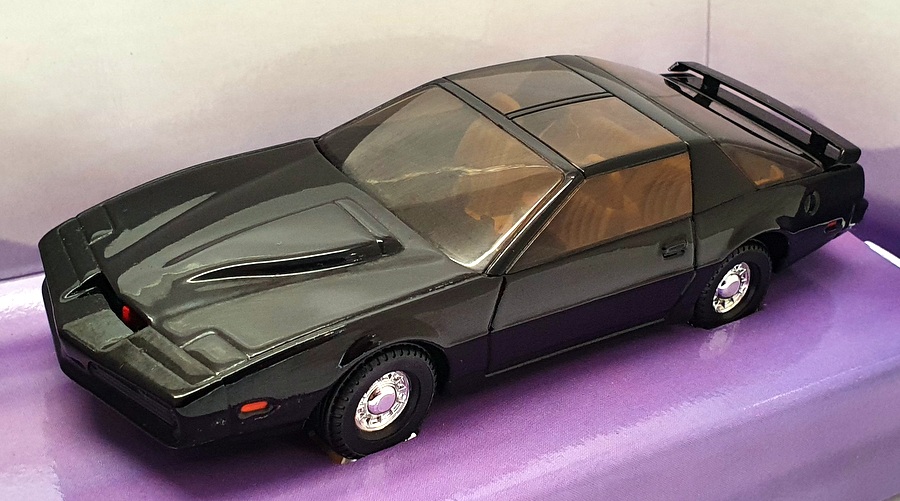 Corgi 1/36 Scale CC05601 - Pontiac Trans Am KITT & Figure