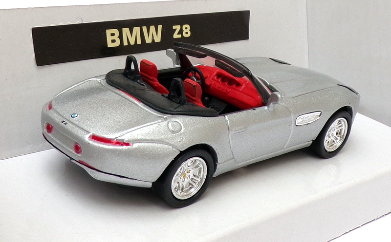 NewRay 1/43 Scale Model Car 159024 - BMW Z8 - Silver