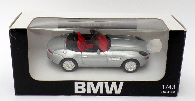 NewRay 1/43 Scale Model Car 159024 - BMW Z8 - Silver