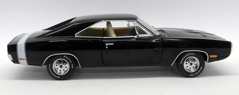 Greenlight 1/18 Scale Diecast - 19046 Supernatural 1970 Dodge Charger Black