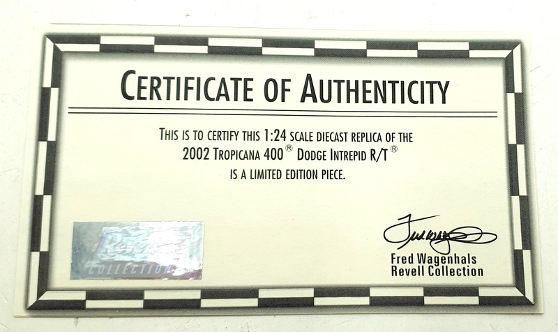 s-l400.jpg Revell 1/24 Scale 102659 - Dodge
Intrepid R/T #02 Tropicana 400 main image 1