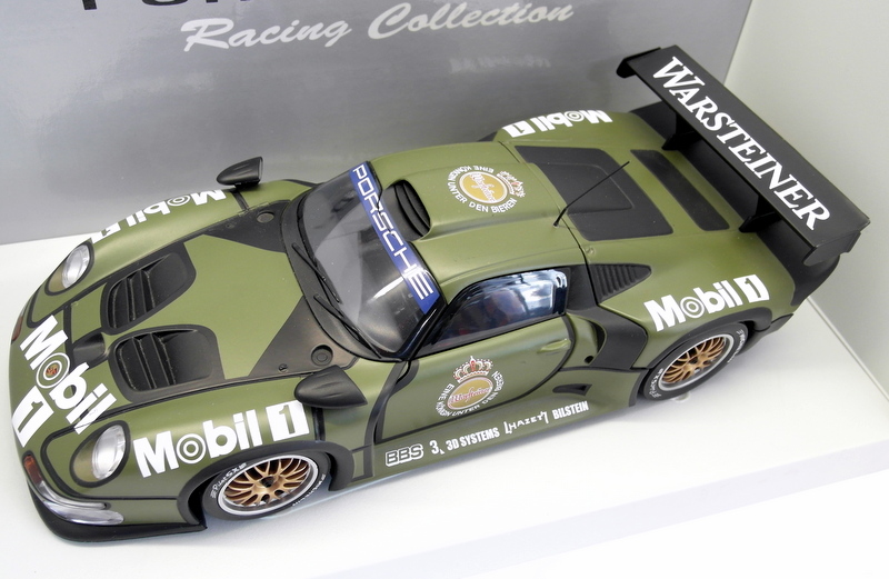 UT Models 1/18 Scale - 39627 Porsche 911 GT1 Test car - Camouflage