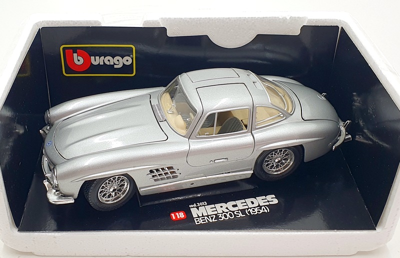 burago Mercedes Benz 1/18スケール　2台セット Burago 1/18 Scale Diecast 3013 - 1954 Mercedes Benz 300 SL