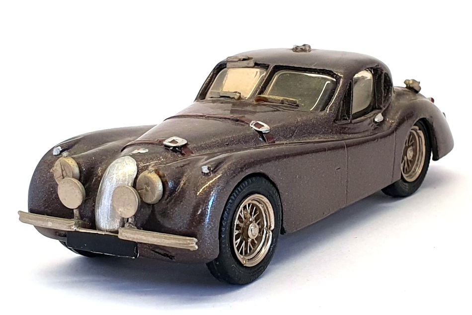 特価 Western Models (1/43) ジャガー XK120 FHC Western Models 1/43 Scale WRK42 - 1952 Jaguar XK 120 FHC