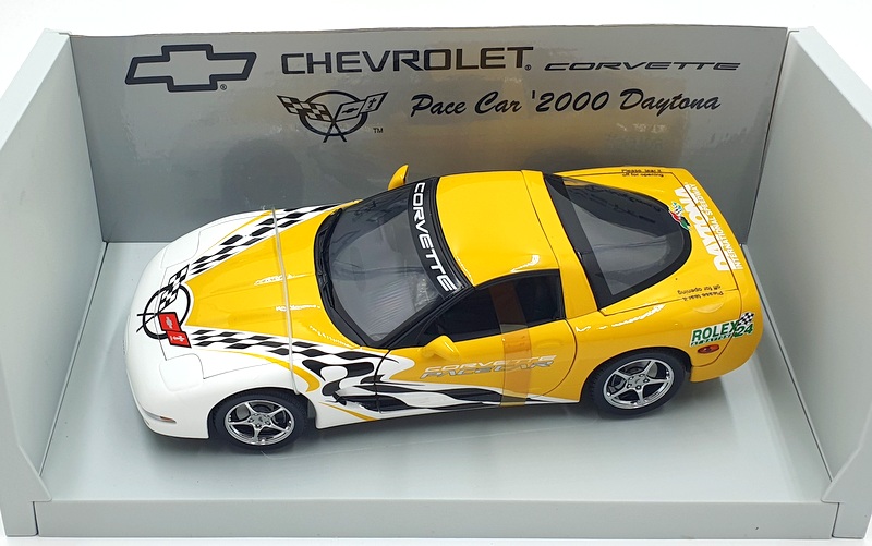 UT Models 1/18 Scale Diecast 30041 - Chevrolet Corvette Pace