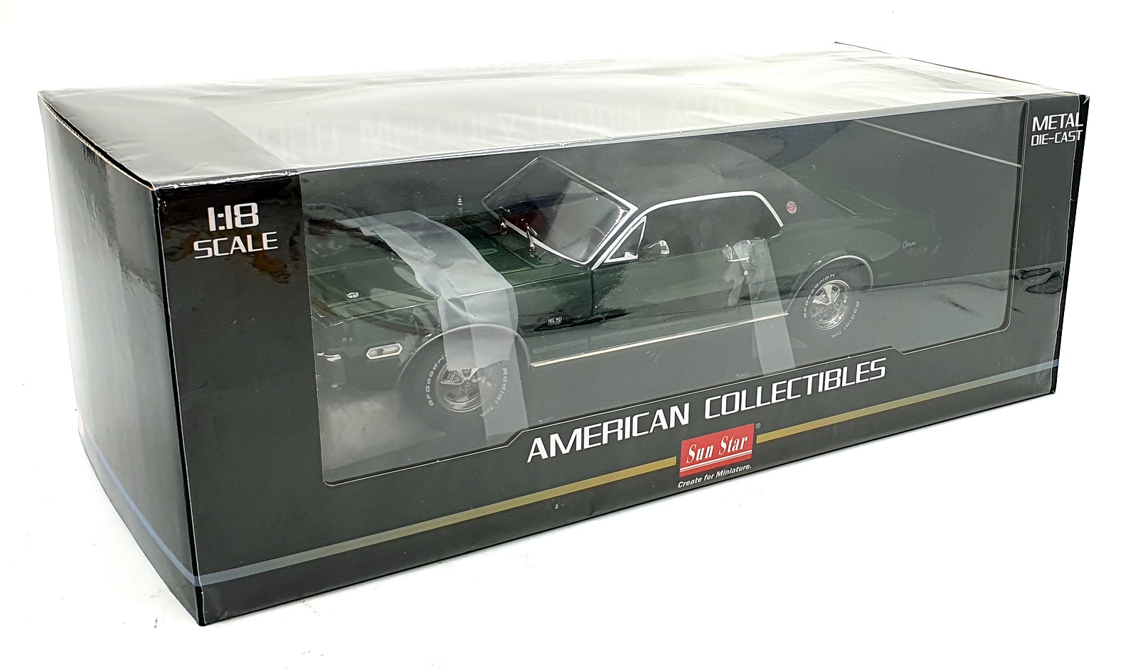 Sun Star 1/18 Scale Diecast 1575 - 1968 Mercury Cougar XR7G - Dark Green