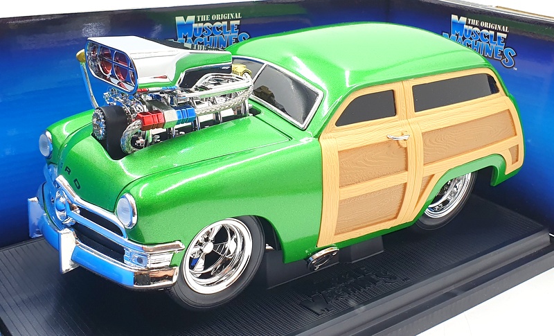 Muscle Machine 1/18 Scale Diecast 61184 - 1950 Ford Woody Green