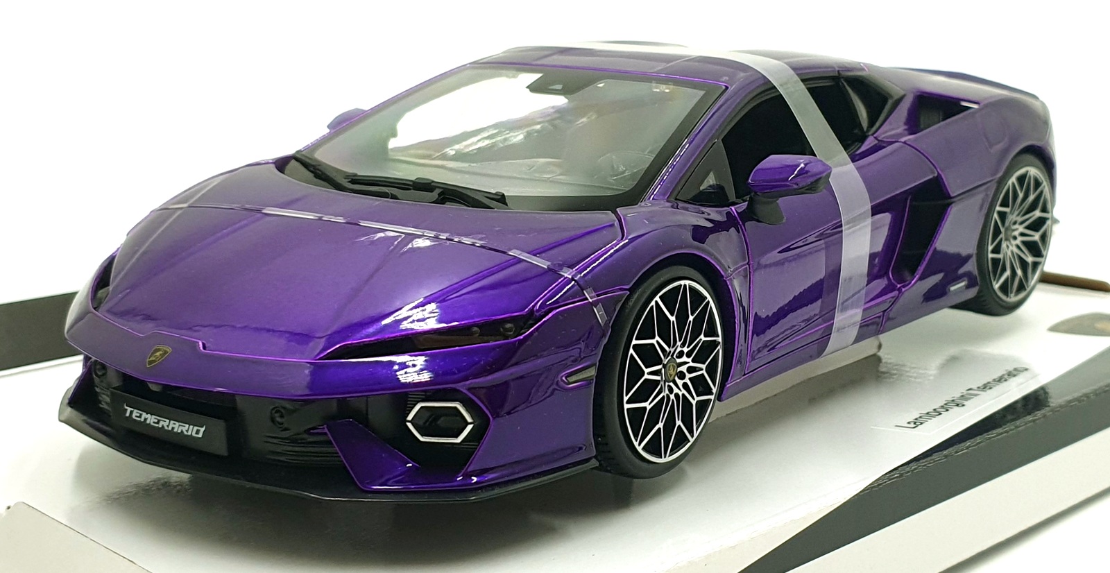 Burago 1/18 Scale Diecast 18-11052 - Lamborghini Temerario