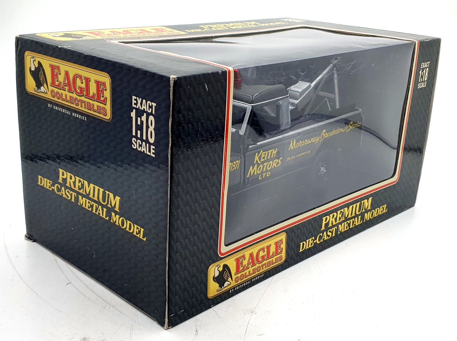 Universal Hobbies 1/18 Scale 4411 Land Rover Series 3 Recovery