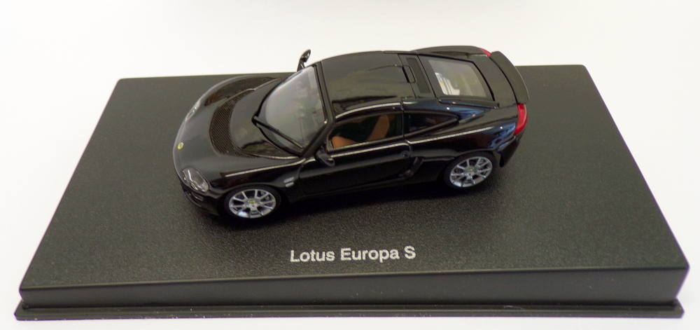 Autoart 1/43 Scale Model Car 55357 - Lotus Europa S - Black