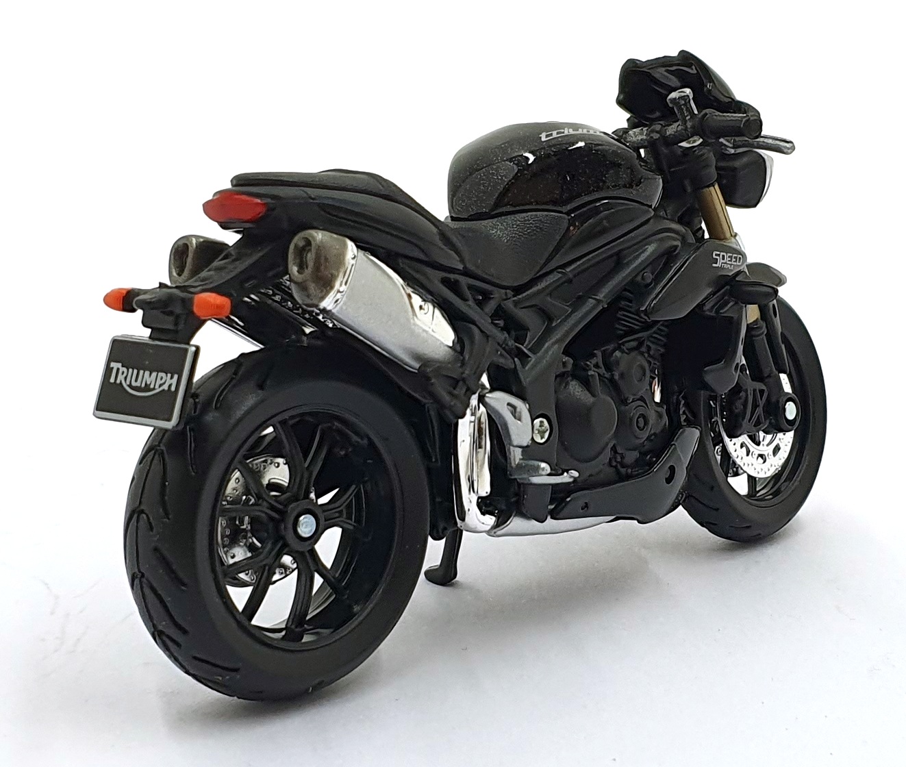 Burago 1/18 Scale 18-51047 - 2011 Triumph Speed Triple Motorbike - Black