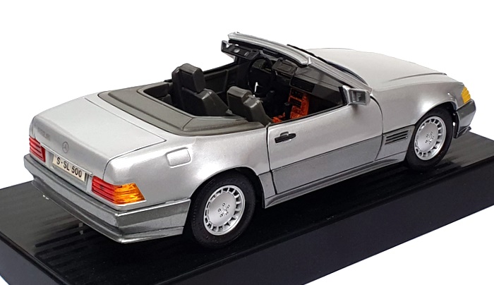 Maisto 1/18 Scale Diecast MB1989G - 1989 Mercedes Benz 500SL - Met. Grey