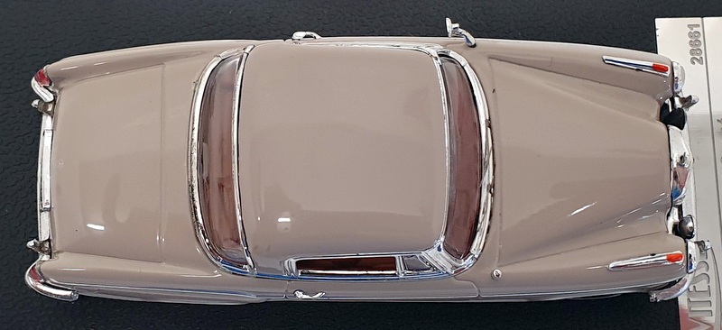 Vitesse 1/43 Scale Model 28661 - Mercedes Benz 220 SE Coupe - Cream