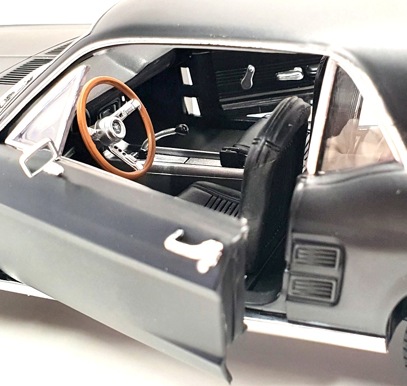 Greenlight 1/18 Scale 13611 - 1967 Ford Mustang Coupe - Creed - Black Greenlight 1/18 Scale 13611 - 1967 Ford Mustang Coupe - Creed - Black