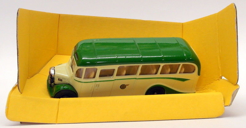 Corgi 1/50 Scale Model Bus C949/30 - Bedford Type OB Coach - Ilfracombe