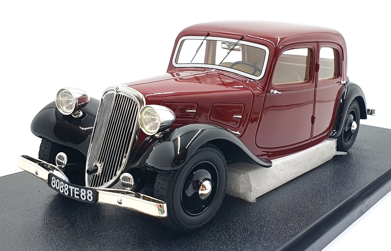 104-030 Cult 1/18 シトロエン Traction Avant Diecast model cars Citroen Traction 1/18 Cult Scale Models