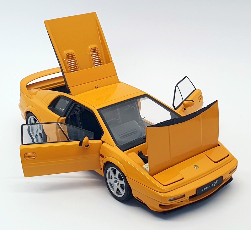 Autoart 1/18 Scale Model Car 75313 - Lotus Espirit V8 - Yellow