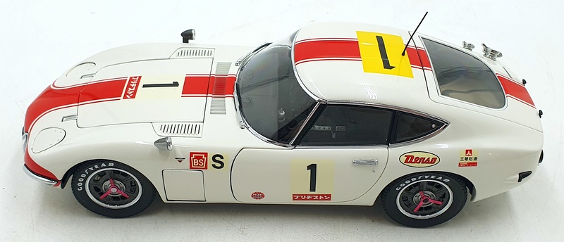 TOYOTA 2000GT 1/18 AUTOart オートアート　ホワイト 1/18 AUTOart Toyota 2000 GT 2000GT (White with Wire Spoke