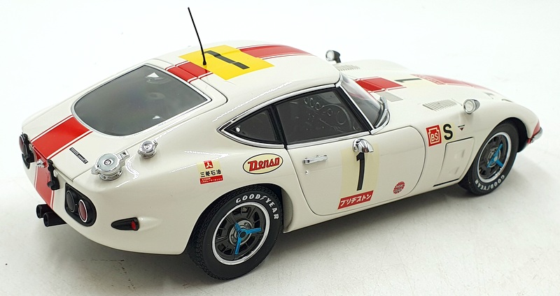 Autoart 1/18 Scale 86715 - Toyota 2000 GT #1 24Hrs Fuji 1967