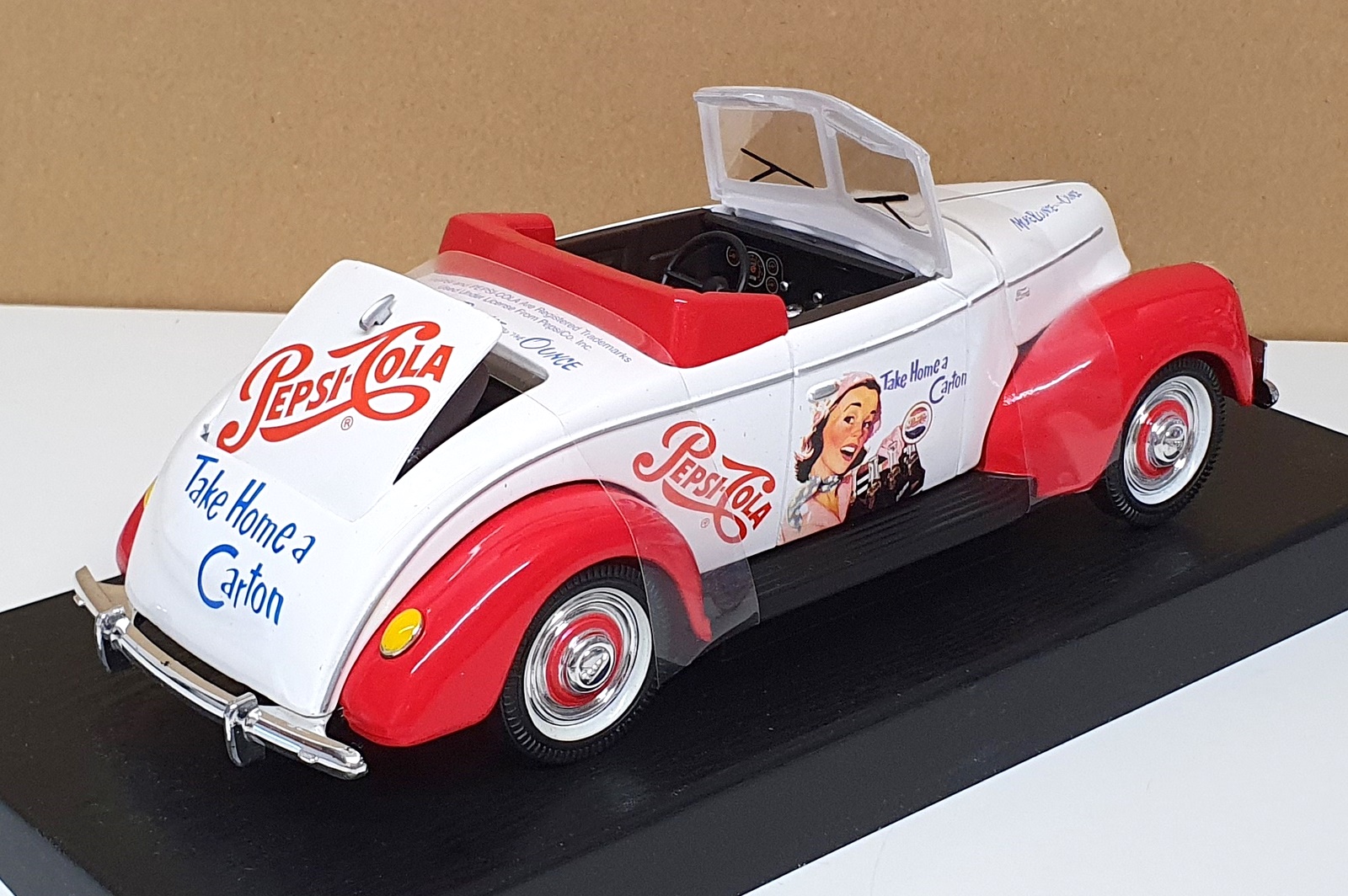 Golden Wheel 1/18 Scale Diecast 00029 - 1940 Ford Pepsi Cola